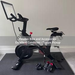🚴‍♀️ Peloton Bike and Accessories – Excellent Condition!