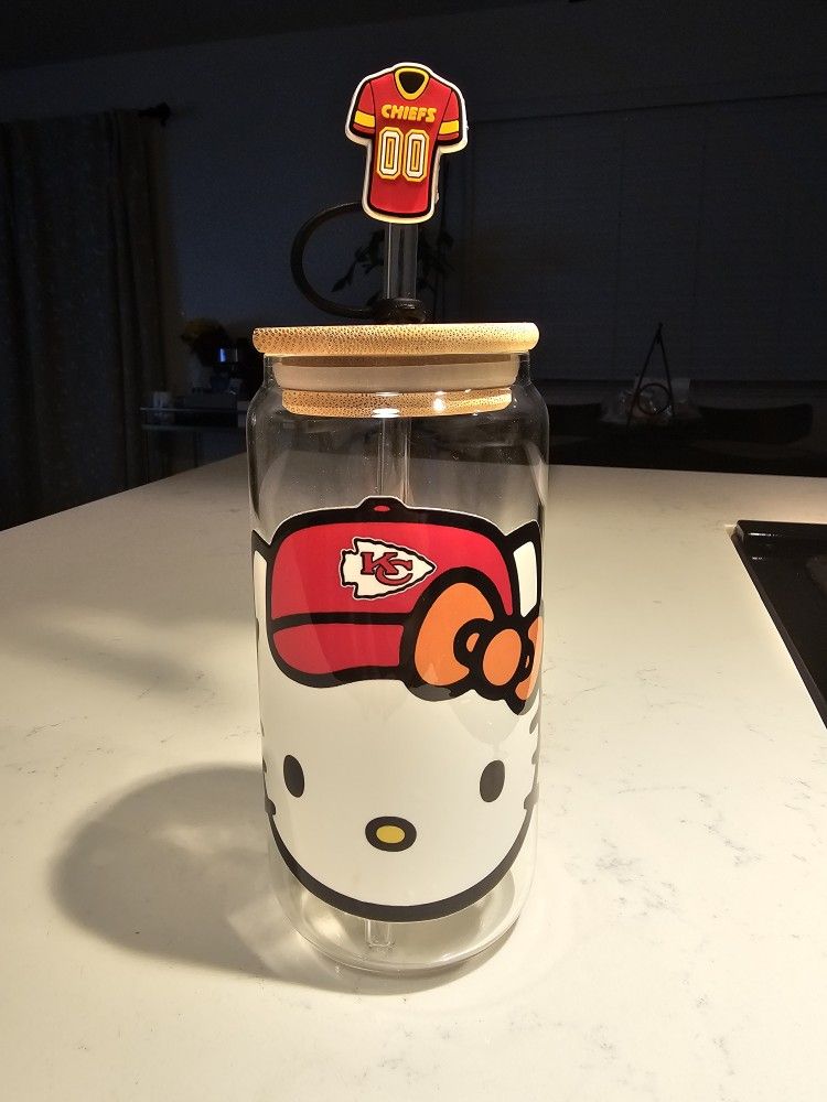 NFL Kansas City Chiefs Hello Kitty Glass Cup + Straw Topper
