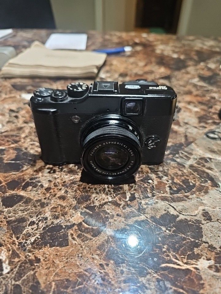 Nixon X10 Camera In Excellent Condition
