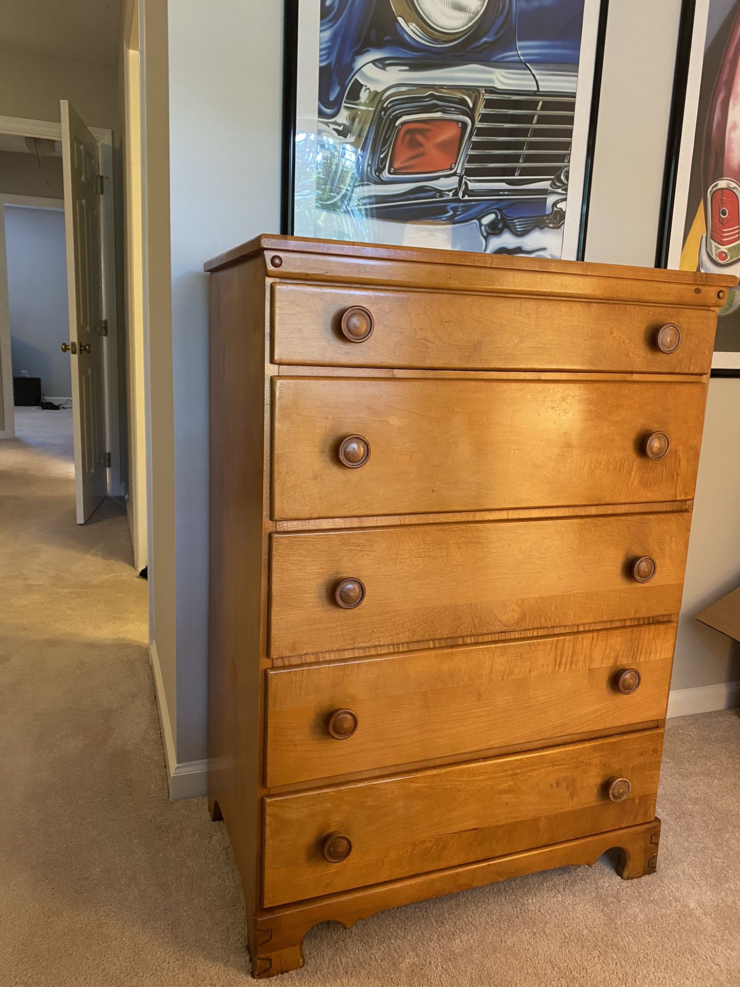 Solid Maple Wood Dresser - Chest of Drawers - Bedroom Furniture - Bedroom Dresser
