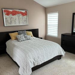 Queen Bedroom Set