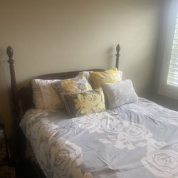Antique Solid Mahogany 4post Bedroom Set W/Dresser