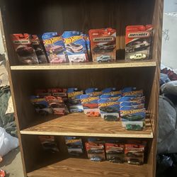 45 Hot Wheels