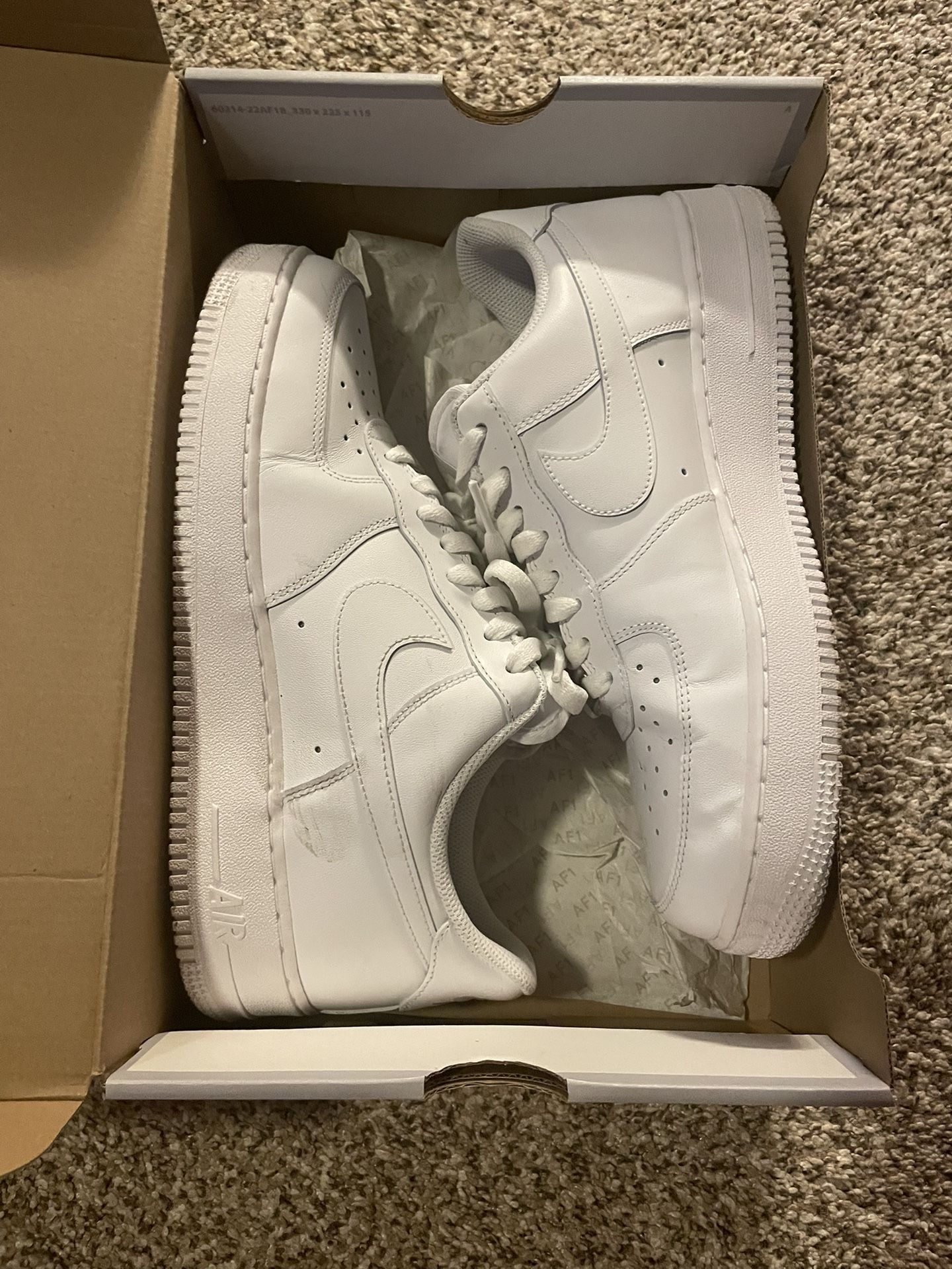 Nike White Air Force 1