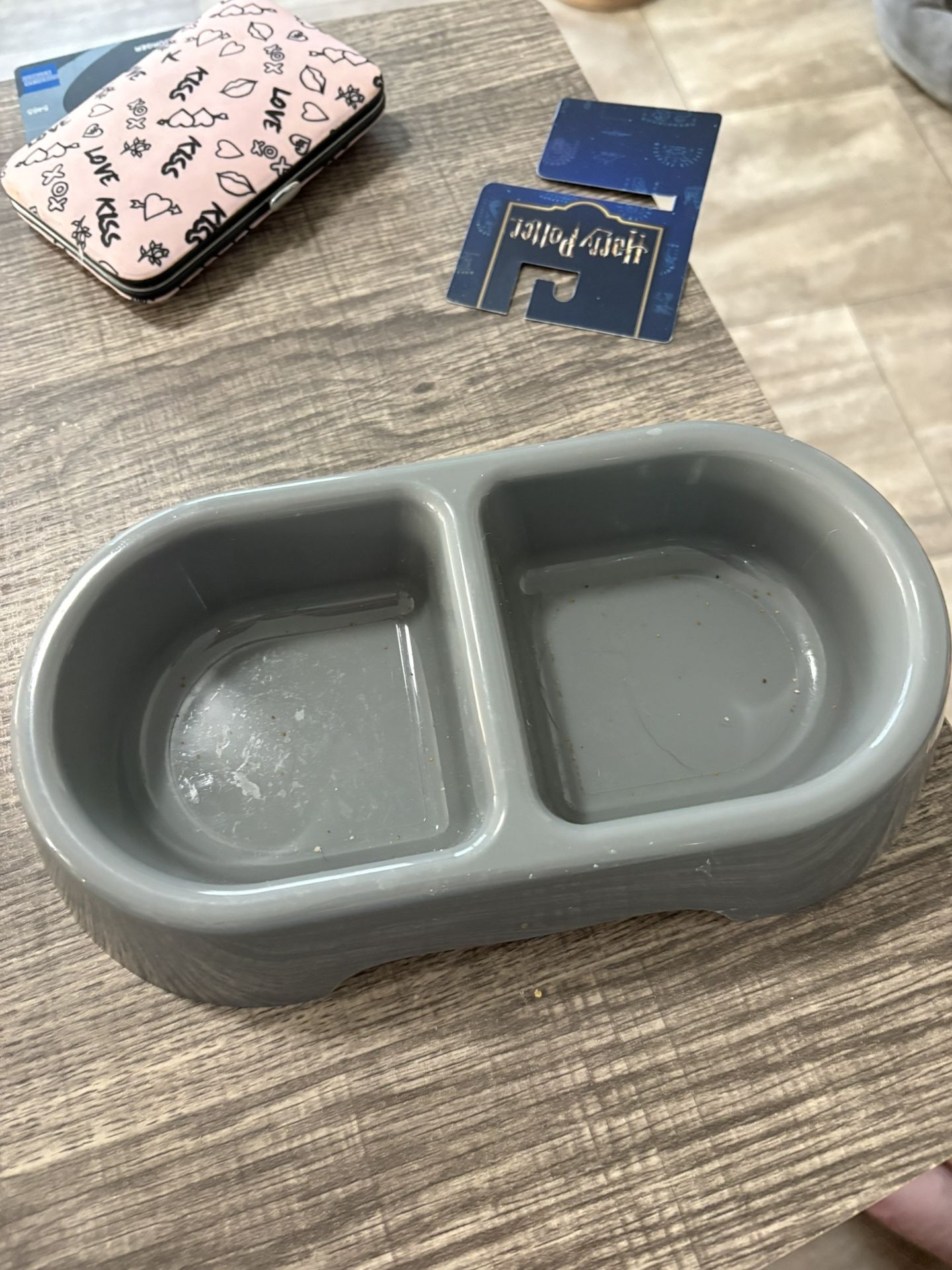 Cat Food Dish & Water Dish Combo, Litter Box Scooper Not Litter Box