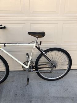 Schwinn high sierra outlet mountain bike