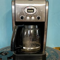 Cuisinart Coffee Maker DCC 2650