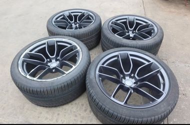 Oem widebody charger/challenger wheels