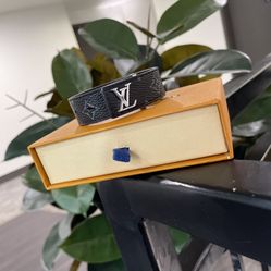 Lv Bracelet