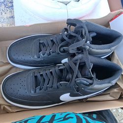 Nike court vision mid NN size 8 in men's