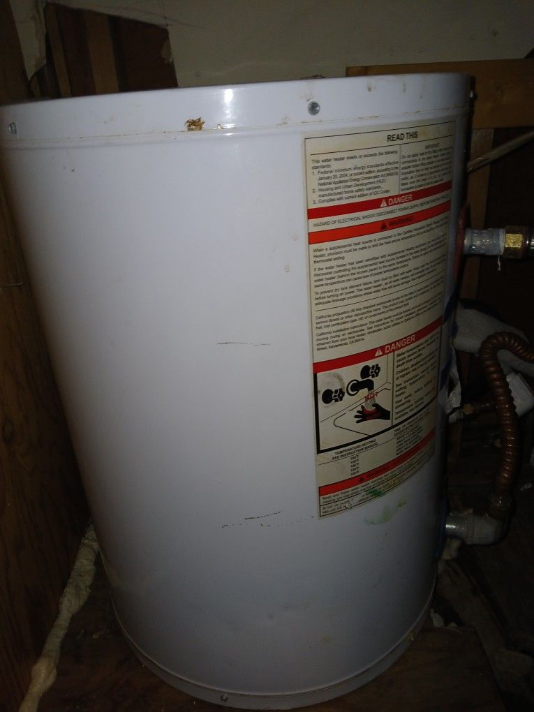 Rheem 19 Gal. Electric Hot Water Heater