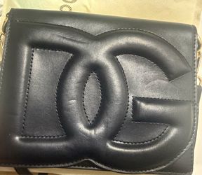 Black purse