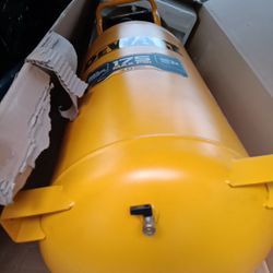 Air Compressor And Buffer