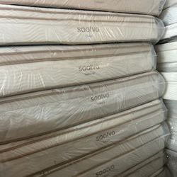 Luxury Saatva & Tempur-Pedic Mattresses – 50-80% Off!     •    Brand New, Minor Blemishes (Nothing That Affects Comfort)     •    King, Queen, Full, T