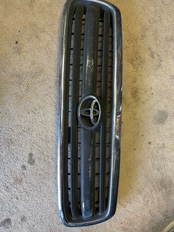 Toyota grill !!