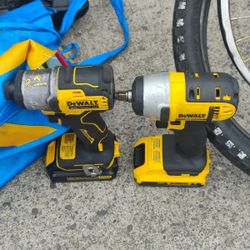 2 DeWalt Drills With Battery 