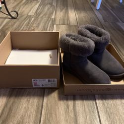 Ugg Boots Size 6 Gray