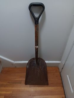Vintage Wooden Handle Heavy Duty Metal Shovel