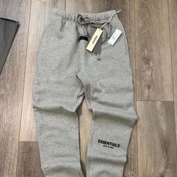 Essential Sweatpants 
