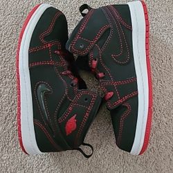 Air Jordan Retro 1 Mid Size 10 Children 