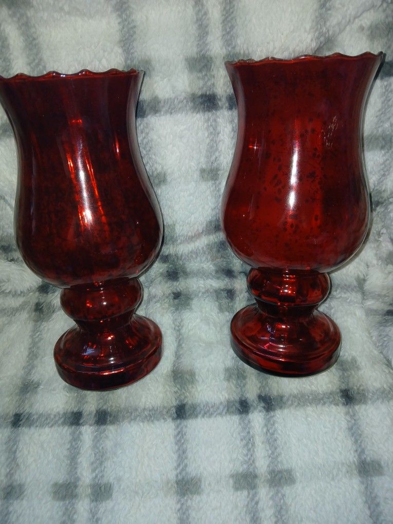 Red Candle Pillars