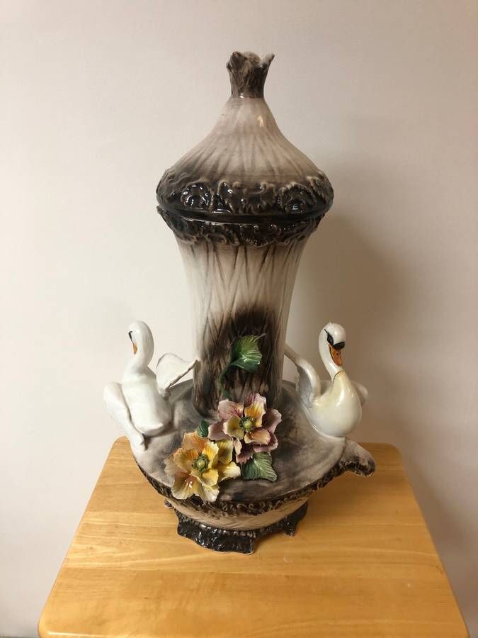 Vintage tall swan centerpiece Capodimonte