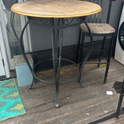 Pub Bar Height Table And Barstools