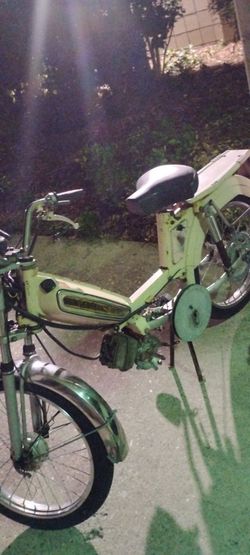 Peuguot motor bike