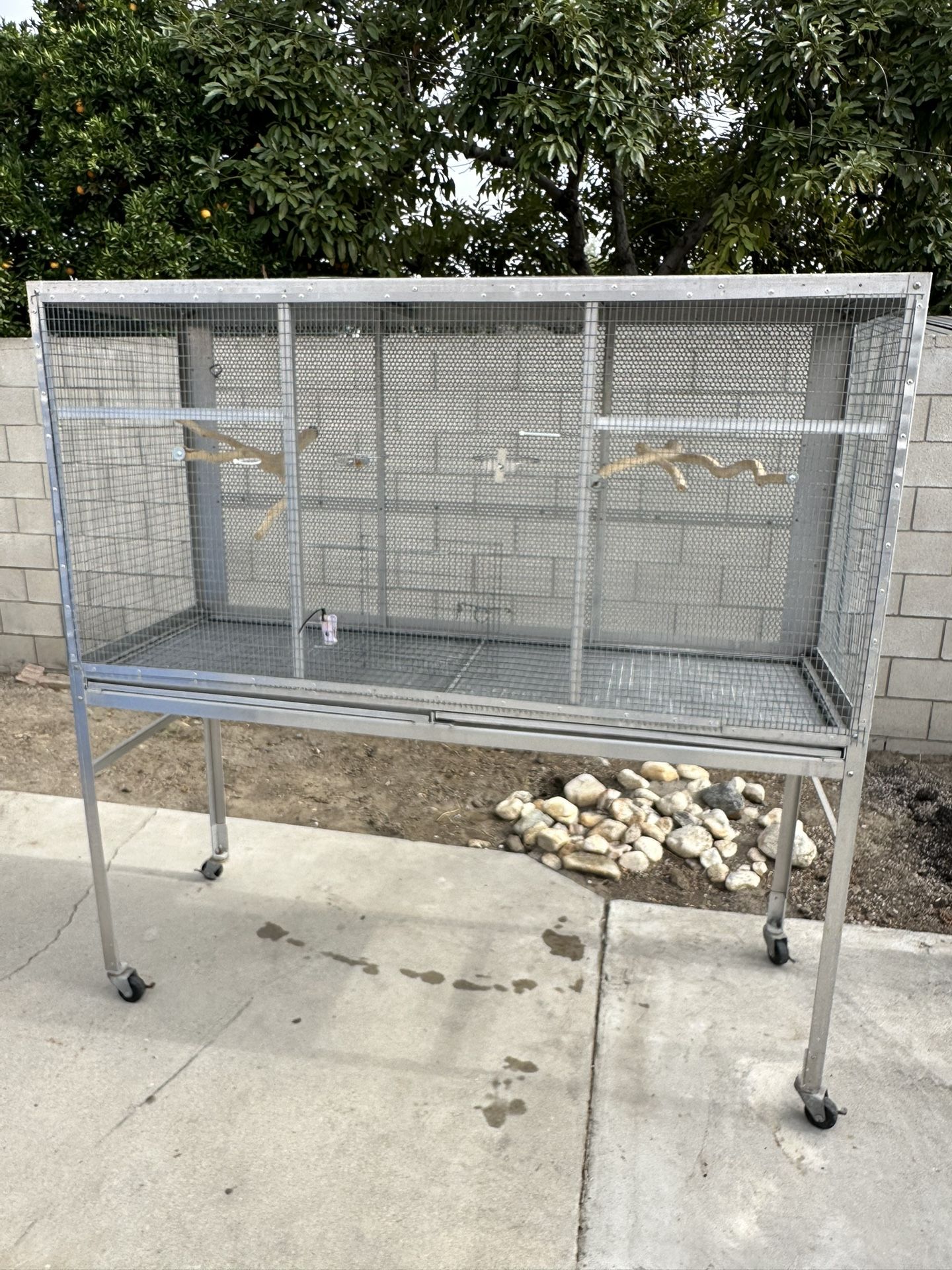 Flight Cage Aluminum