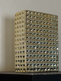 Decorative stands or flowers vase