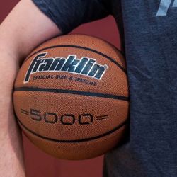 Basketball 28.5” franklin 5000 brand new