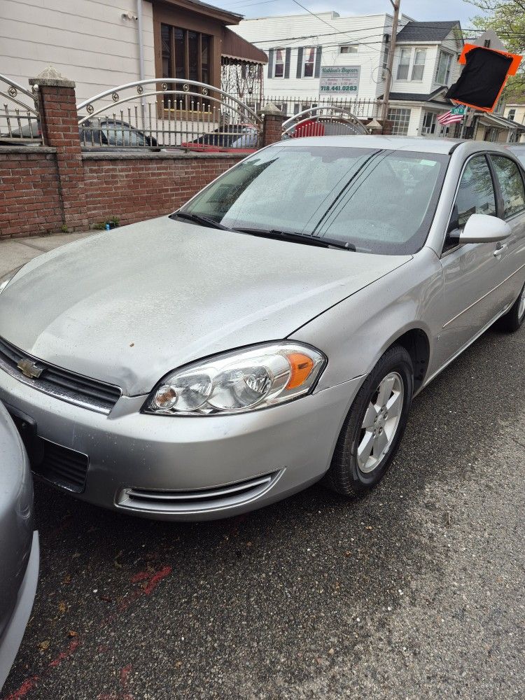 08 Chevy Impala LT