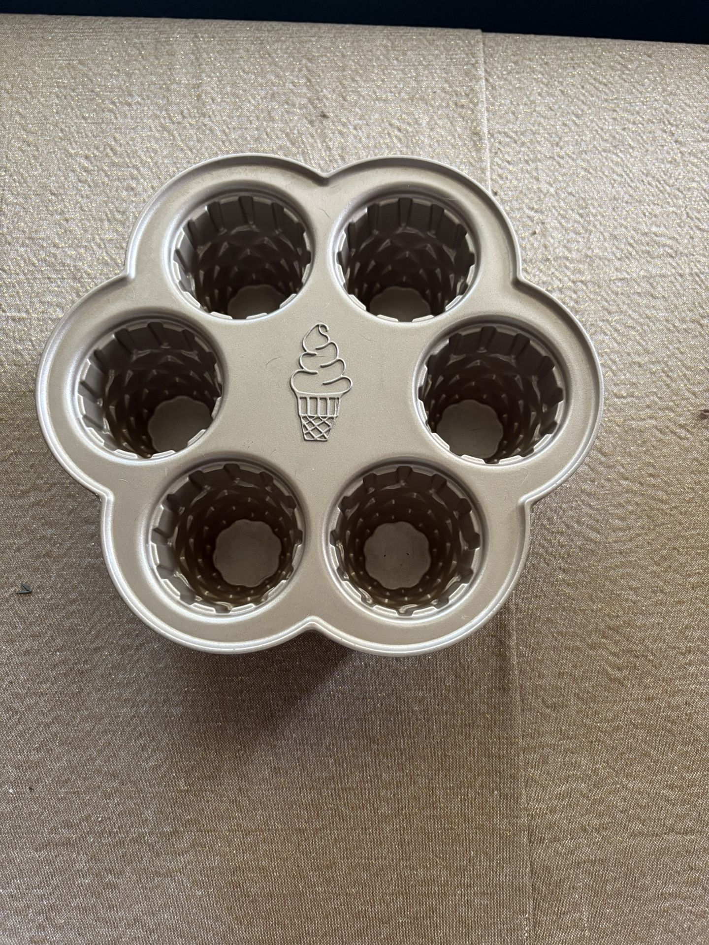 Nordic War Ice Cream, Cupcake, Baking Tray