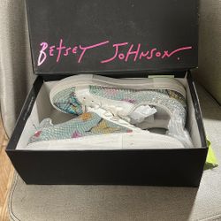 Betsy Johnson Shoes 