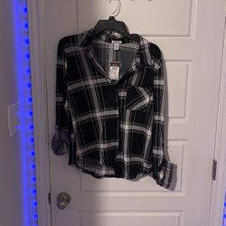 Large New Black Plaid Rue 21 Long Sleeve Shirt