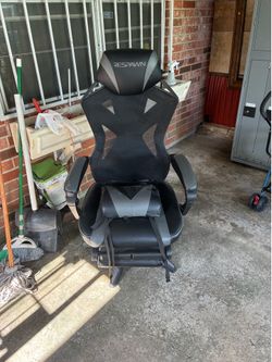 Gaming chair