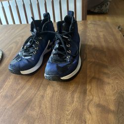 Air Maxes Men’s Size 11 