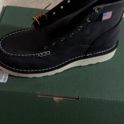 New Danner Soft Toe Work Boots Size 9D