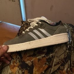 Adidas Size 9