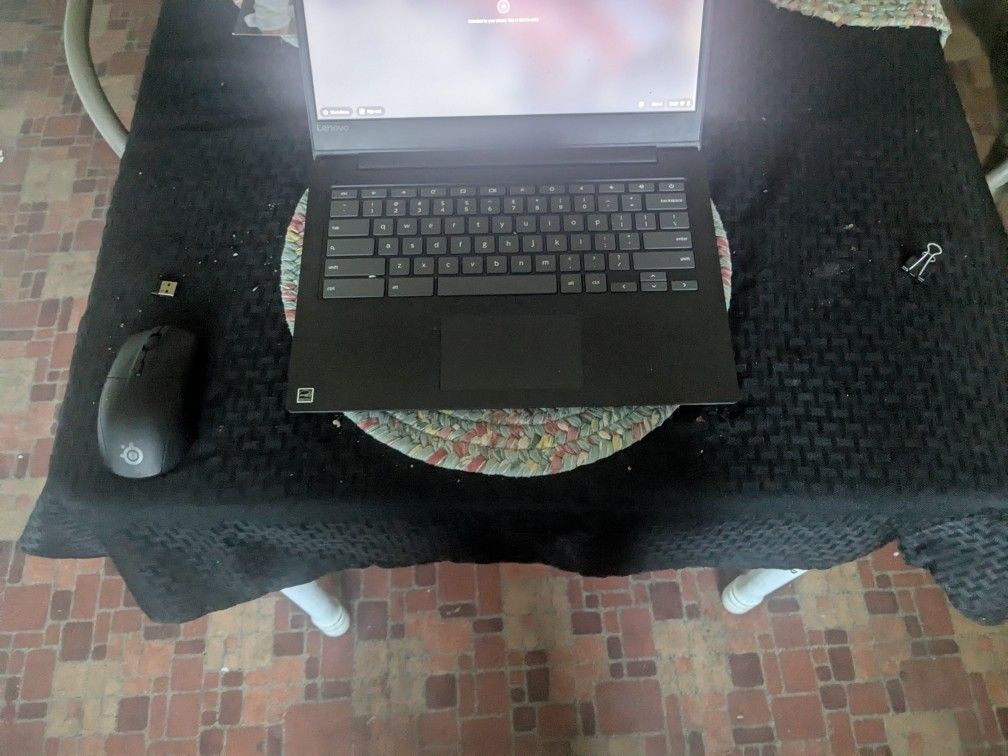 Lenovo Chromebook S330