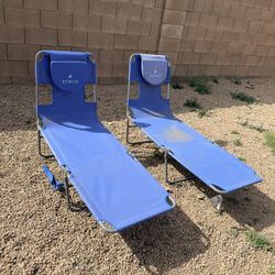 Set (2) Ostrich Blue Beach Lounge Chairs