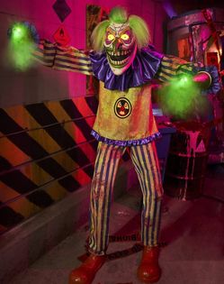 Spirit Halloween Nozzles The Clown Animatronic Brand New