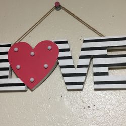 love sign with lights