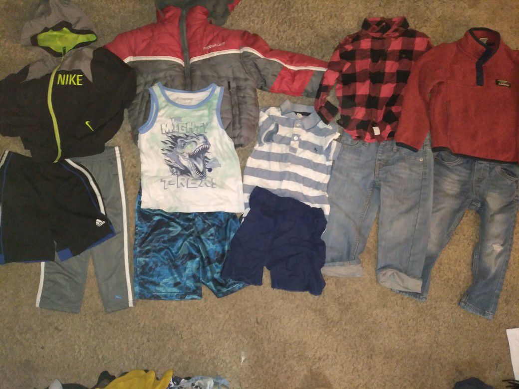 Boys 12 Piece Clothing Bundle Size 2-4t
