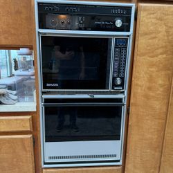 THERMADOR  oven - microwave- convection oven
