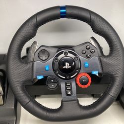 Logitech G29 DRIVING FORCE RACING W/Floor Pedals and WHEEL GEAR SHIFTER for PS5, PS4, PC, Mac