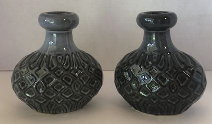 🙋‍♀️ #98 Pair of Grey Vases