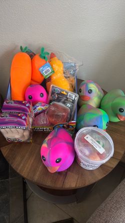 🤩💥💥👍 Cheap and amazing squishes great price get the while they last!!