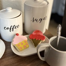 Local Cookies By The Dozen 