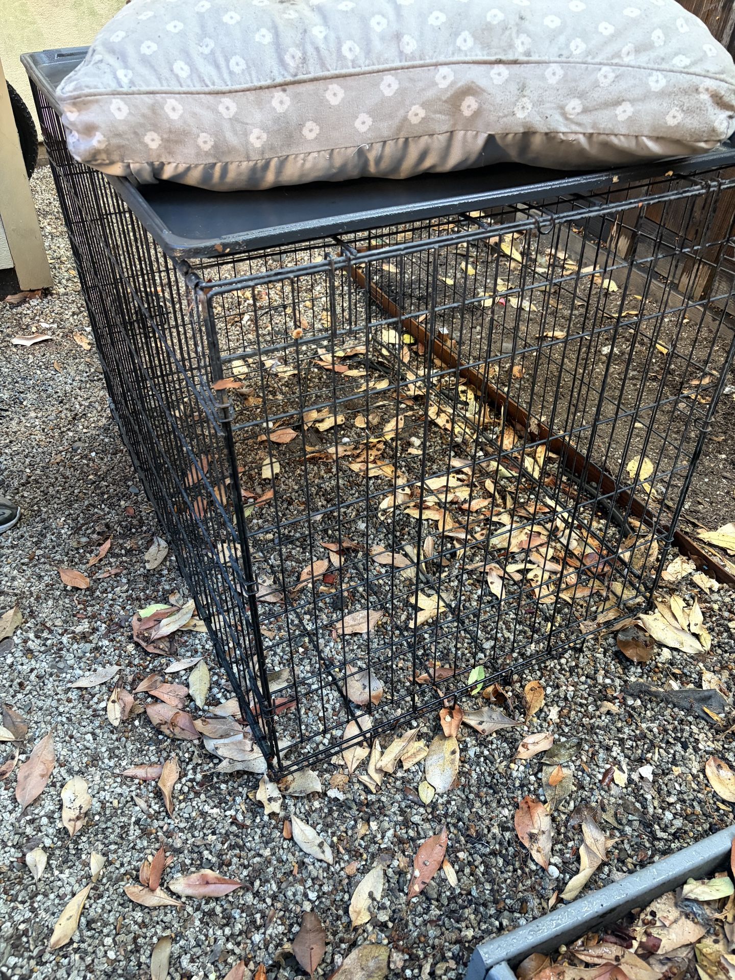XL Dog Kennel